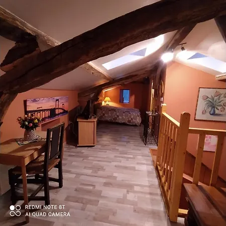 Chez Anne Et Christian Frühstückspension 3*